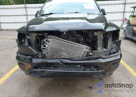 2019 Ram 1500 Big Horn/Lone Star 4X4 5'7 Box from USA, damaged, VIN 1C6SRFFT6KN687582